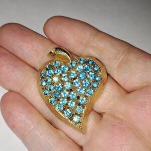 Vintage Goldtone Blue Rhinestone Heart Brooch